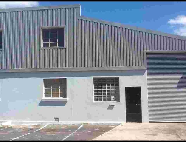 560M² FACTORY TO LET IN PAROW CENTRAL